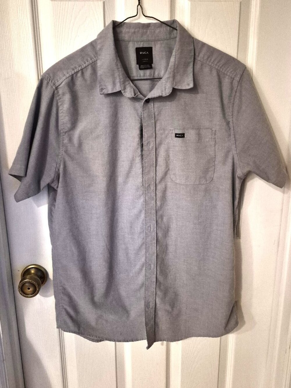 RVCA Boys Light Gray Button-Downed Shirt Large
